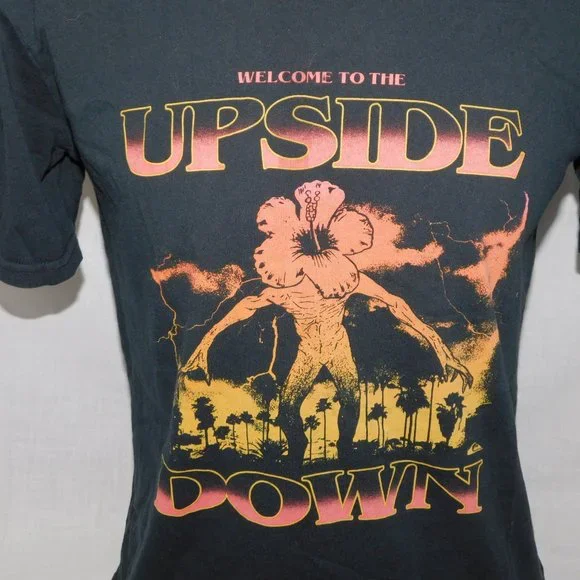 Stranger Things x Quiksilver Welcome to the Upside Down mens S Graphic Shirt - Picture 4 of 6